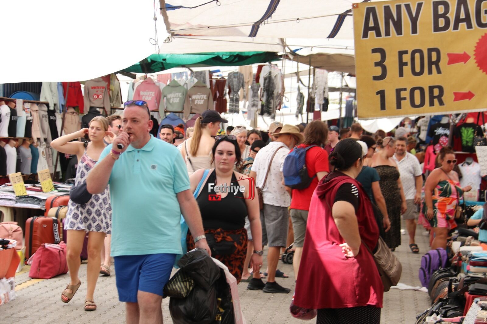 Salı Pazarında Turist Yoğunluğu Yaşandı