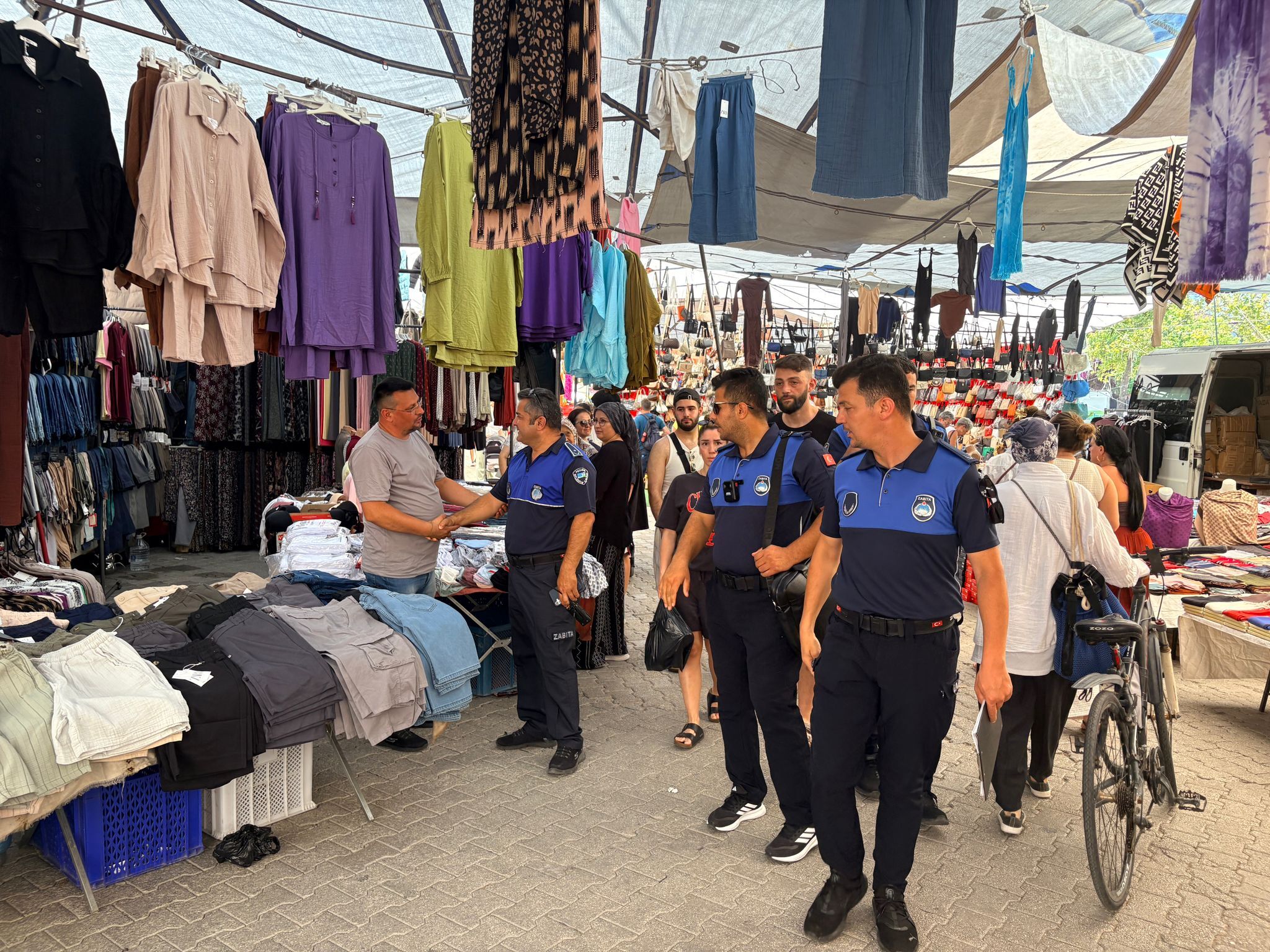 Salı Pazarı’nın Tuhafiye Bölümünde Denetim