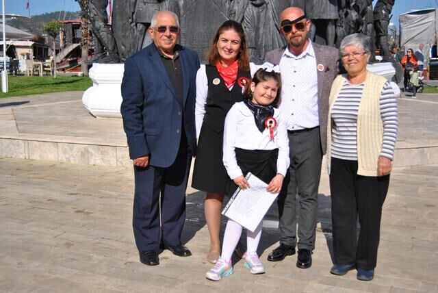 Şehit Munyas Ailesi, “Vatan İçin Şehit Oldu”