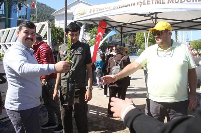 Şehitler Anısına Yeşeren Fidanlar