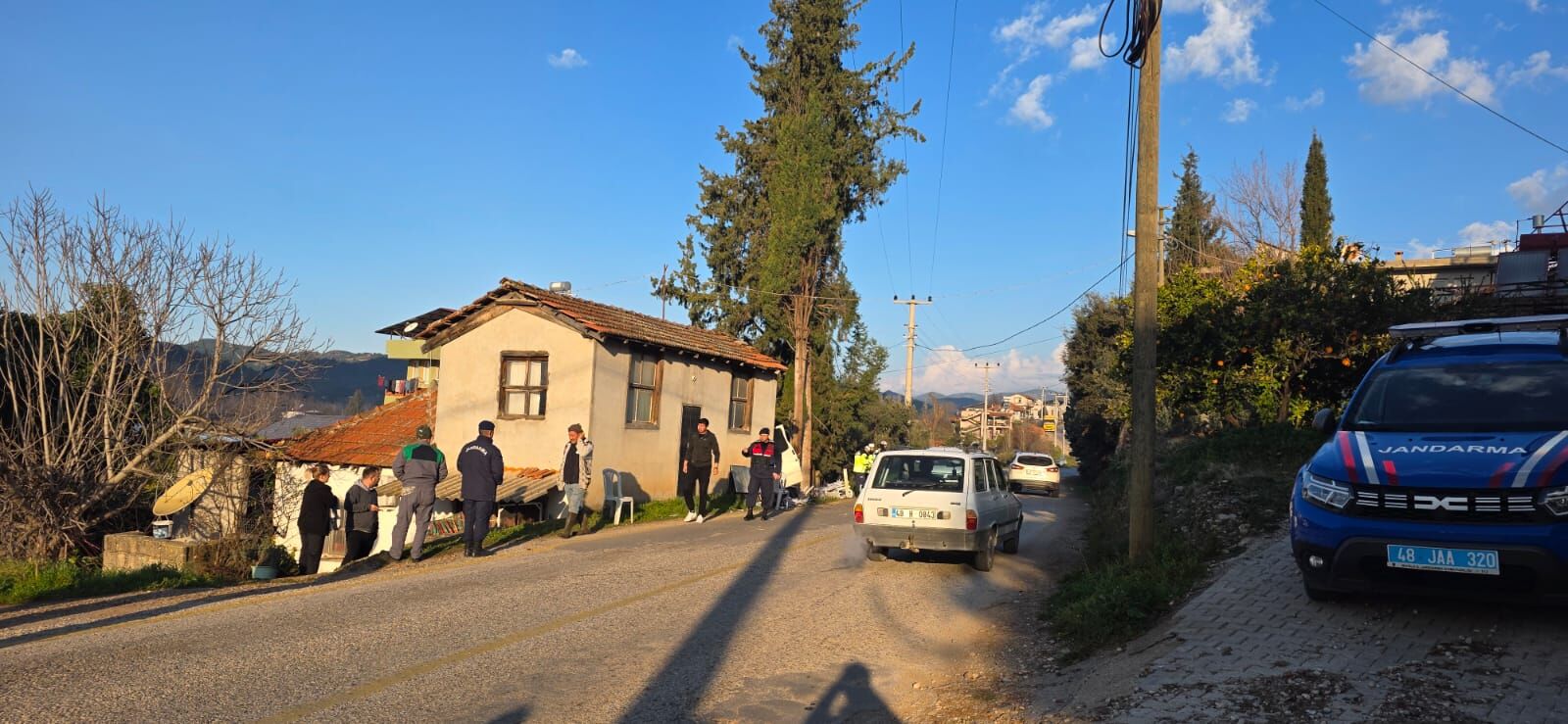 Seydikemer’de Kamyonet Kazası: 19 Yaşındaki Genç Sürücü, Hayatını Kaybetti