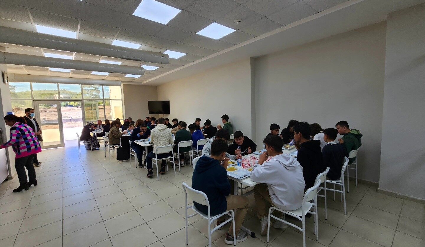 Seydikemer Kaymakamı Büyüker, Öğrencilerle Buluştu