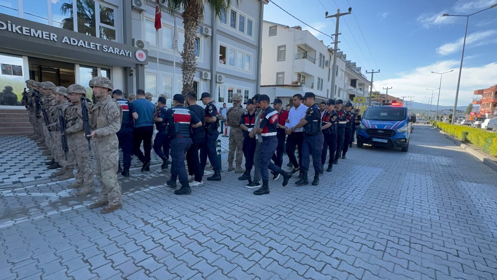 Seydikemer Merkezli “Daltonlar” Operasyonunda 12 Şüpheli Adliyeye Sevk Edildi