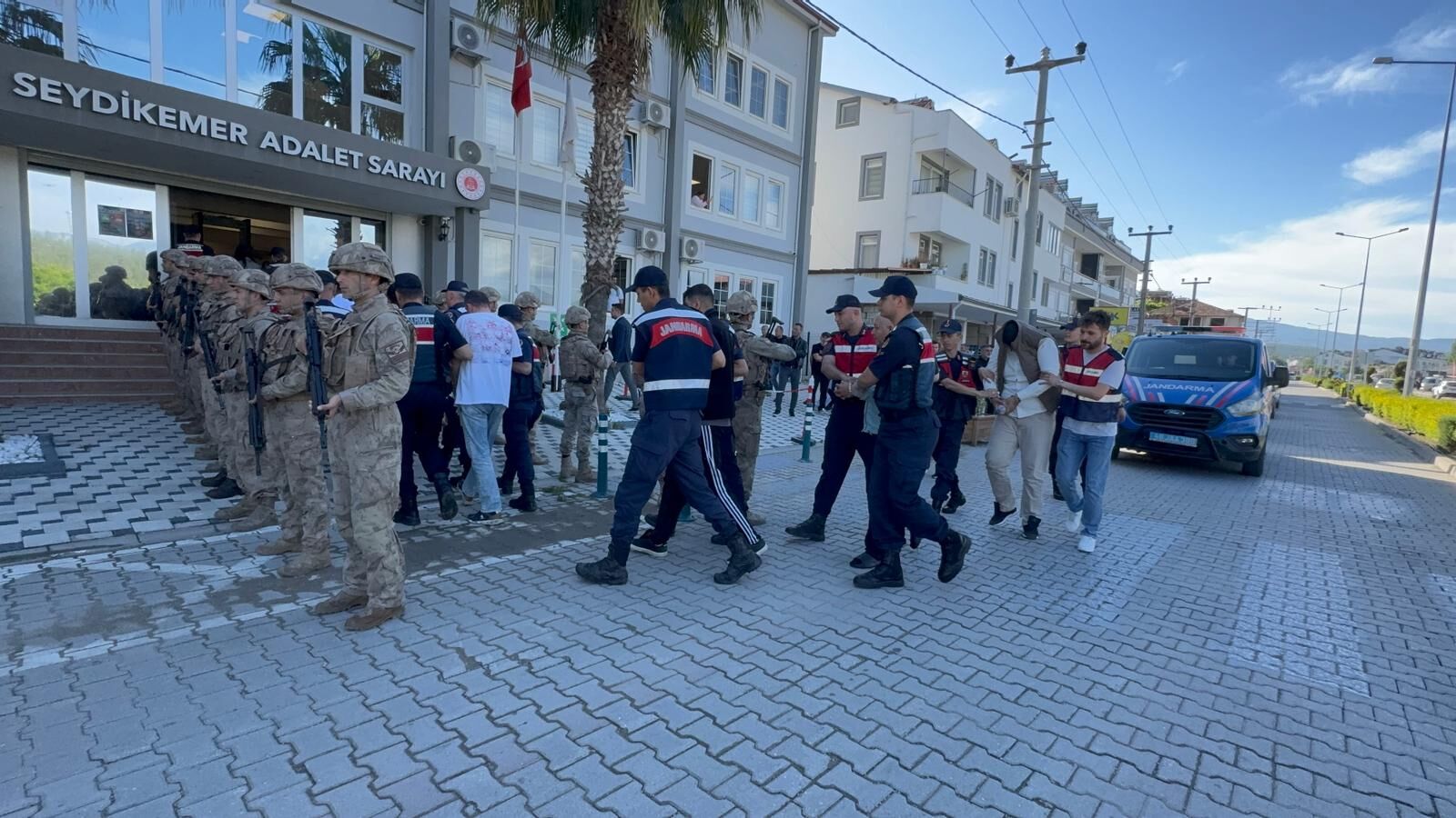 Seydikemer Merkezli “Daltonlar” Operasyonunda 12 Şüpheli Adliyeye Sevk Edildi