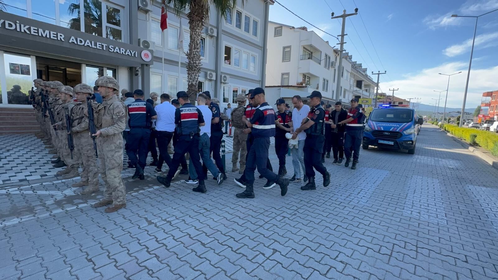 Seydikemer Merkezli “Daltonlar” Operasyonunda 12 Şüpheli Adliyeye Sevk Edildi