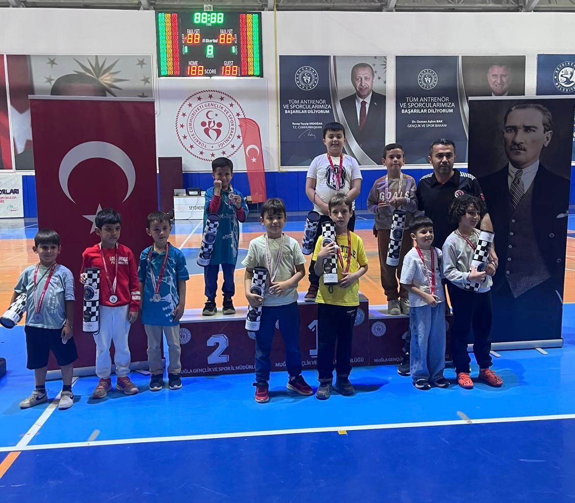 Seydikemer’de 23 Nisan Satranç Turnuvası Tamamlandı