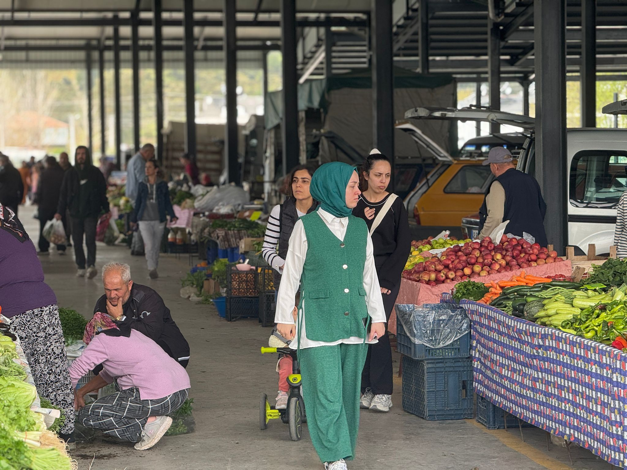 Seydikemer Üretici Pazarında Durgunluk: Esnaf Yazı Bekliyor