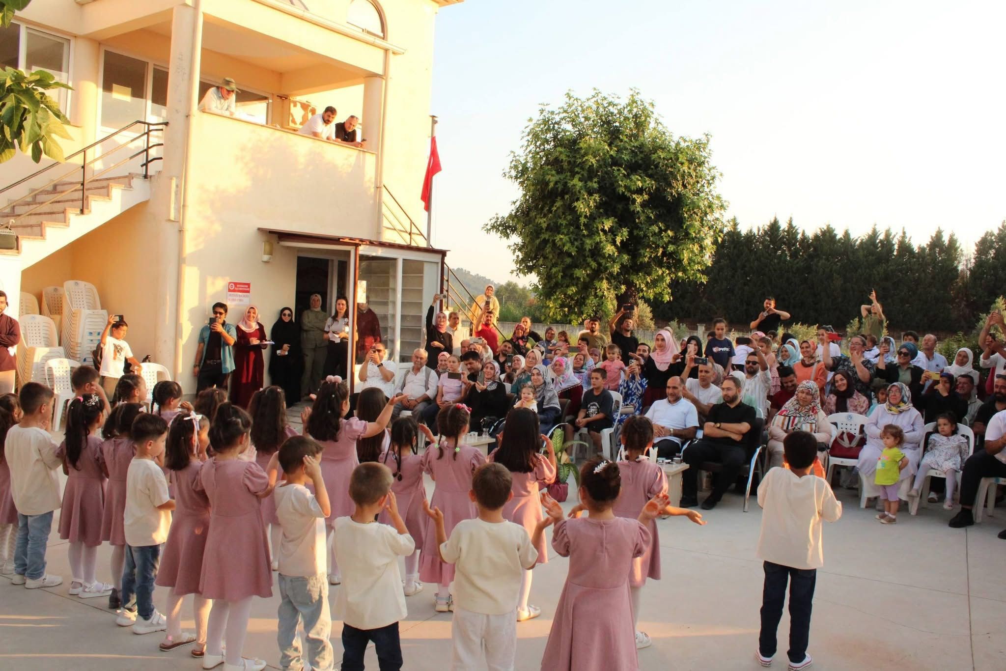Seydikemer’de 4-6 Yaş Öğrencileri Yıl Sonu Heyecanı Yaşadı