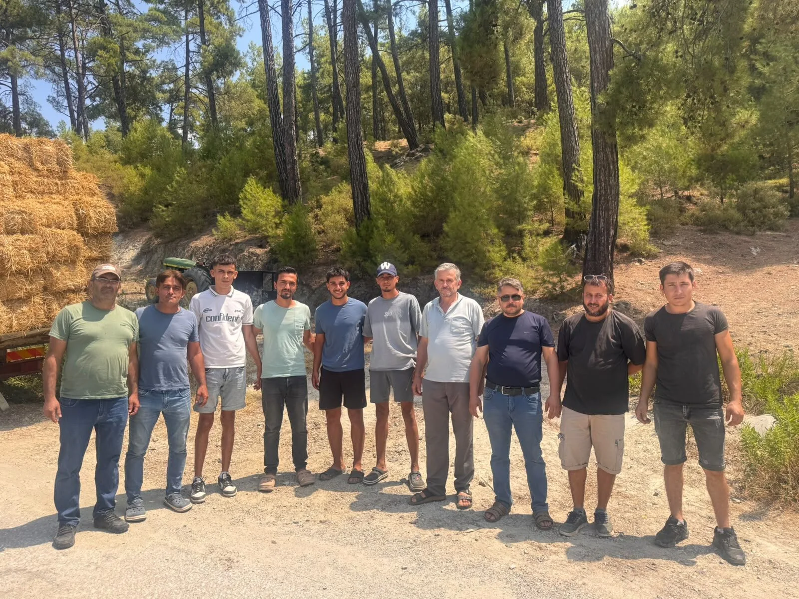 Seydikemer’de Çaykenarı'ndan Dereköy'e Yardım Eli