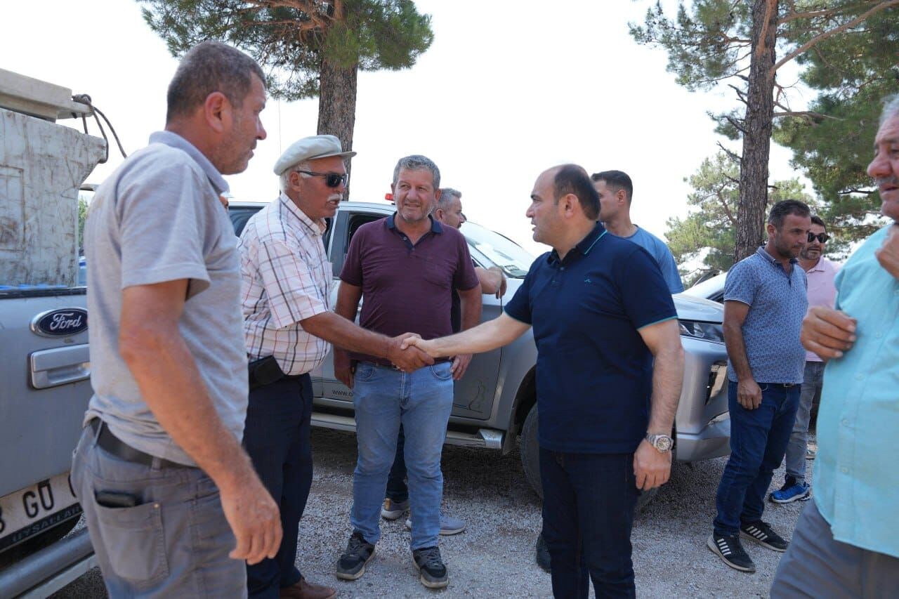 Seydikemer'de Devlet-Millet El Ele
