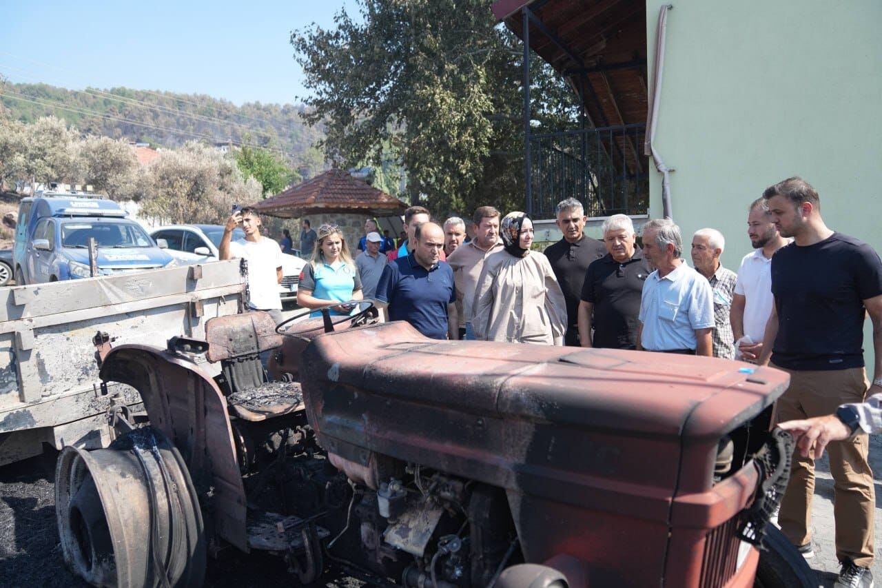 Seydikemer'de Devlet-Millet El Ele