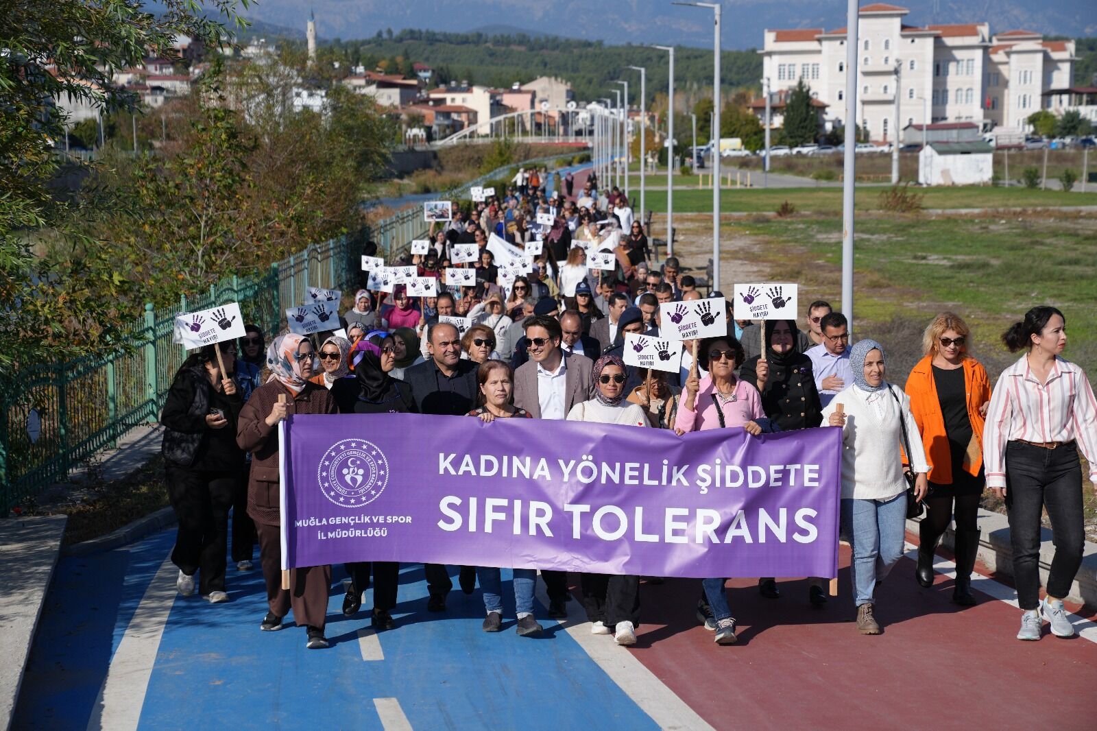 Seydikemer’de Kadına Yönelik Şiddete Farkındalık Etkinliği Düzenlendi