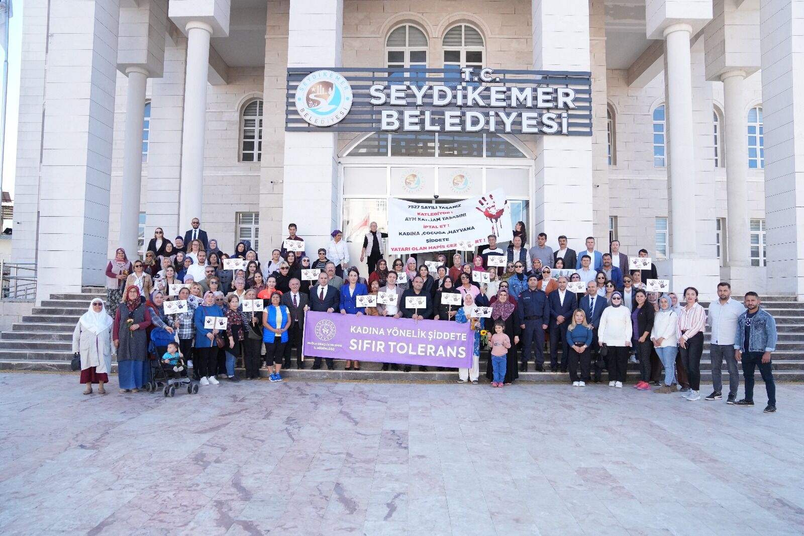 Seydikemer’de Kadına Yönelik Şiddete Farkındalık Etkinliği Düzenlendi