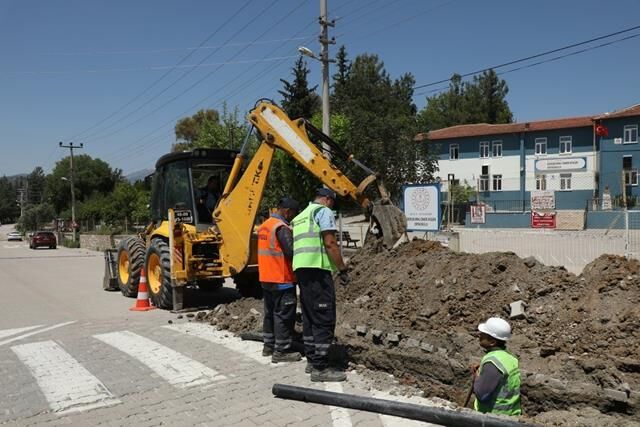 Seydikemer’de Kesintisiz Su İçin 500 Metrelik Yeni Hat Döşendi