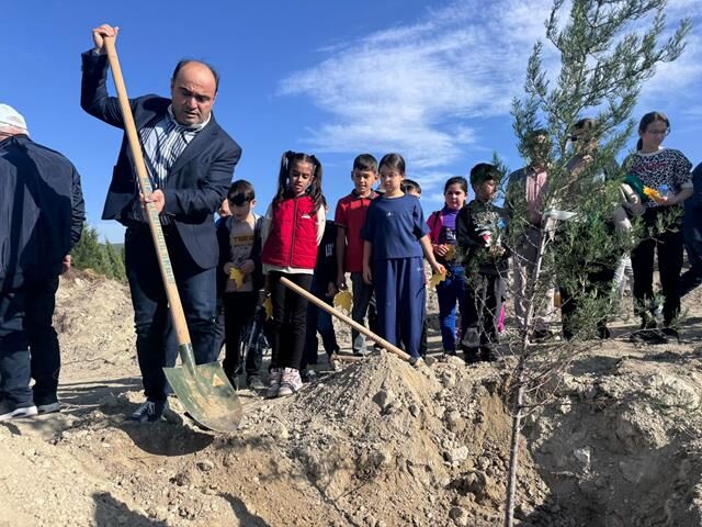 Seydikemer’de Milli Ağaçlandırma Günü’nde Fidanlar Toprakla Buluştu