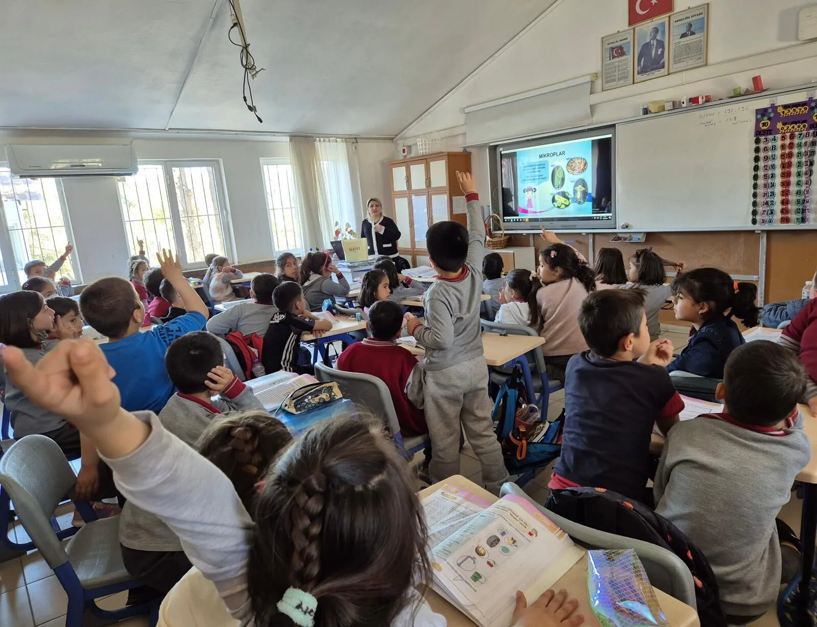 Seydikemer’de Öğrencilere Hijyen Eğitimi