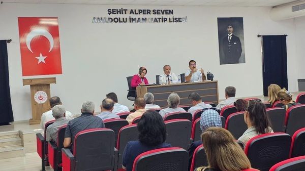 Seydikemer'de Okul Müdürleri Toplantısı Gerçekleştirildi
