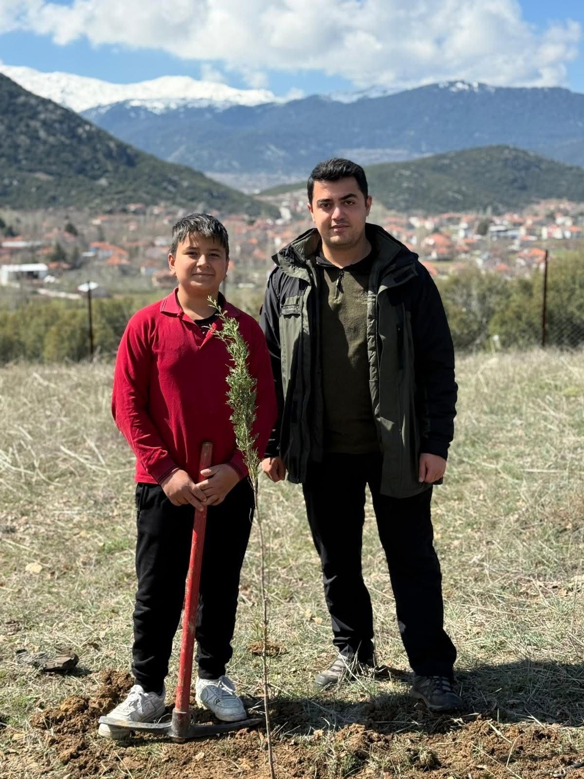 Seydikemer’de Orman Haftası’nda 100 Fidan Toprakla Buluştu