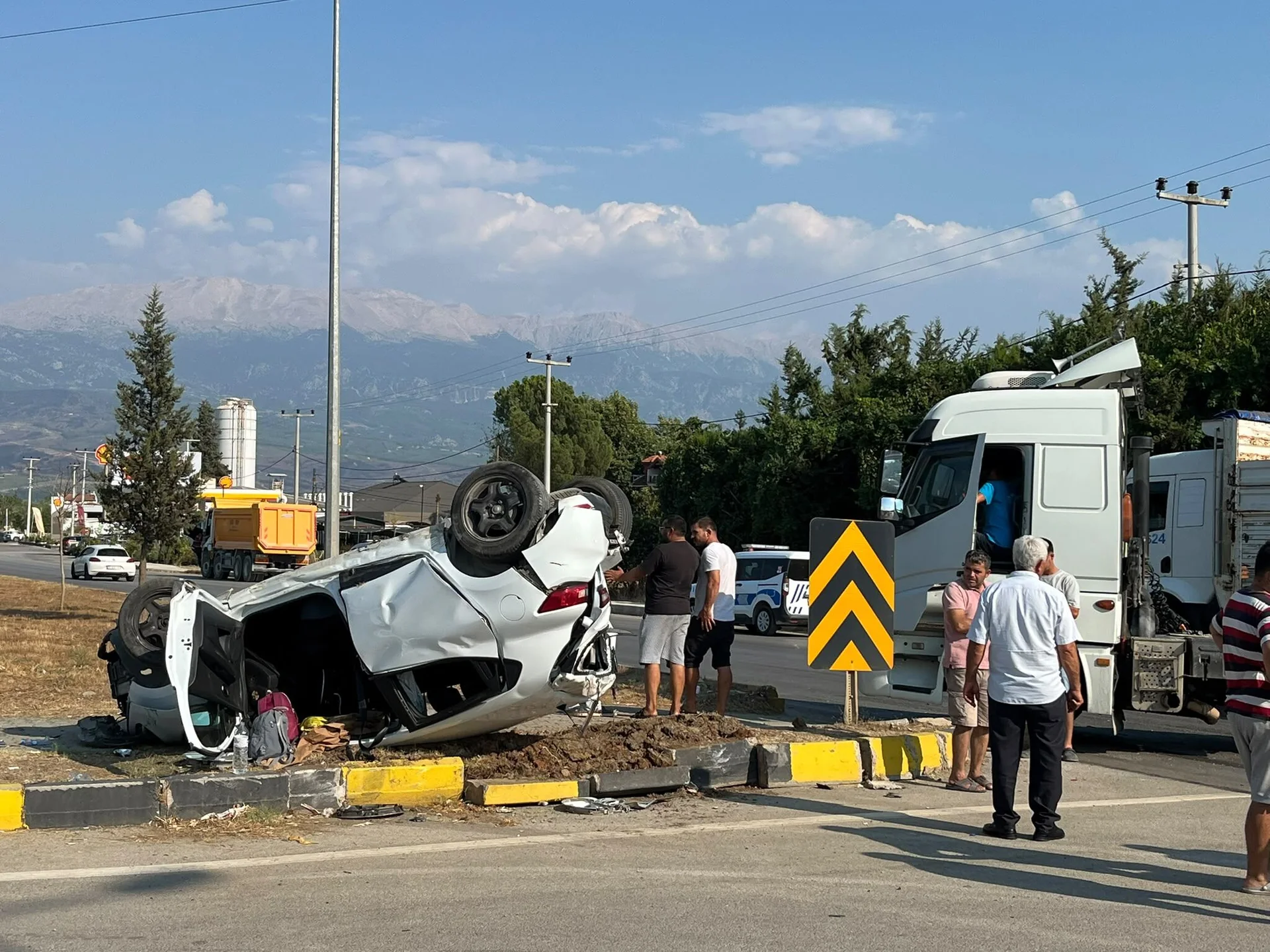 Seydikemer’de Tır İle Otomobil Çarpıştı: 4 Yaralı