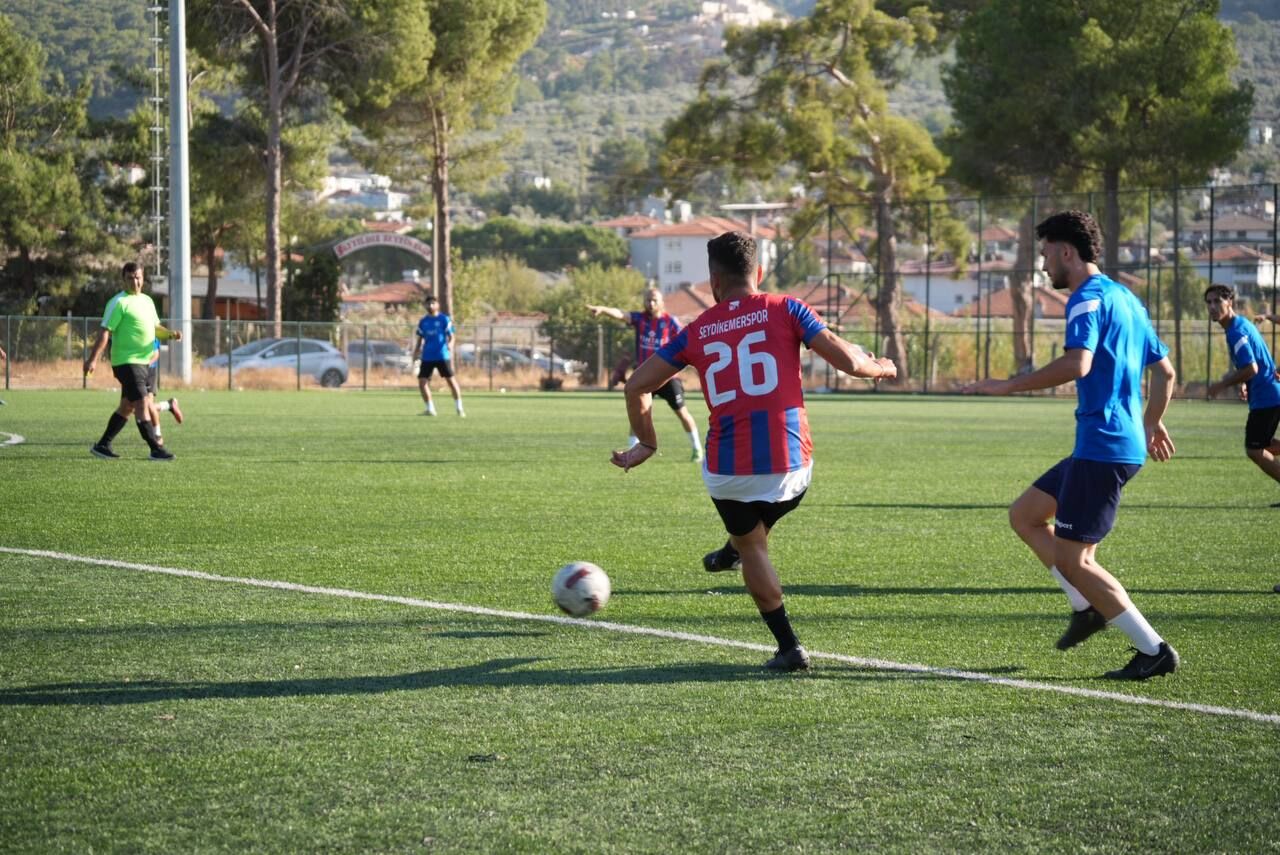 Bordo Mavili Takım İlk Maçında Galip Geldi