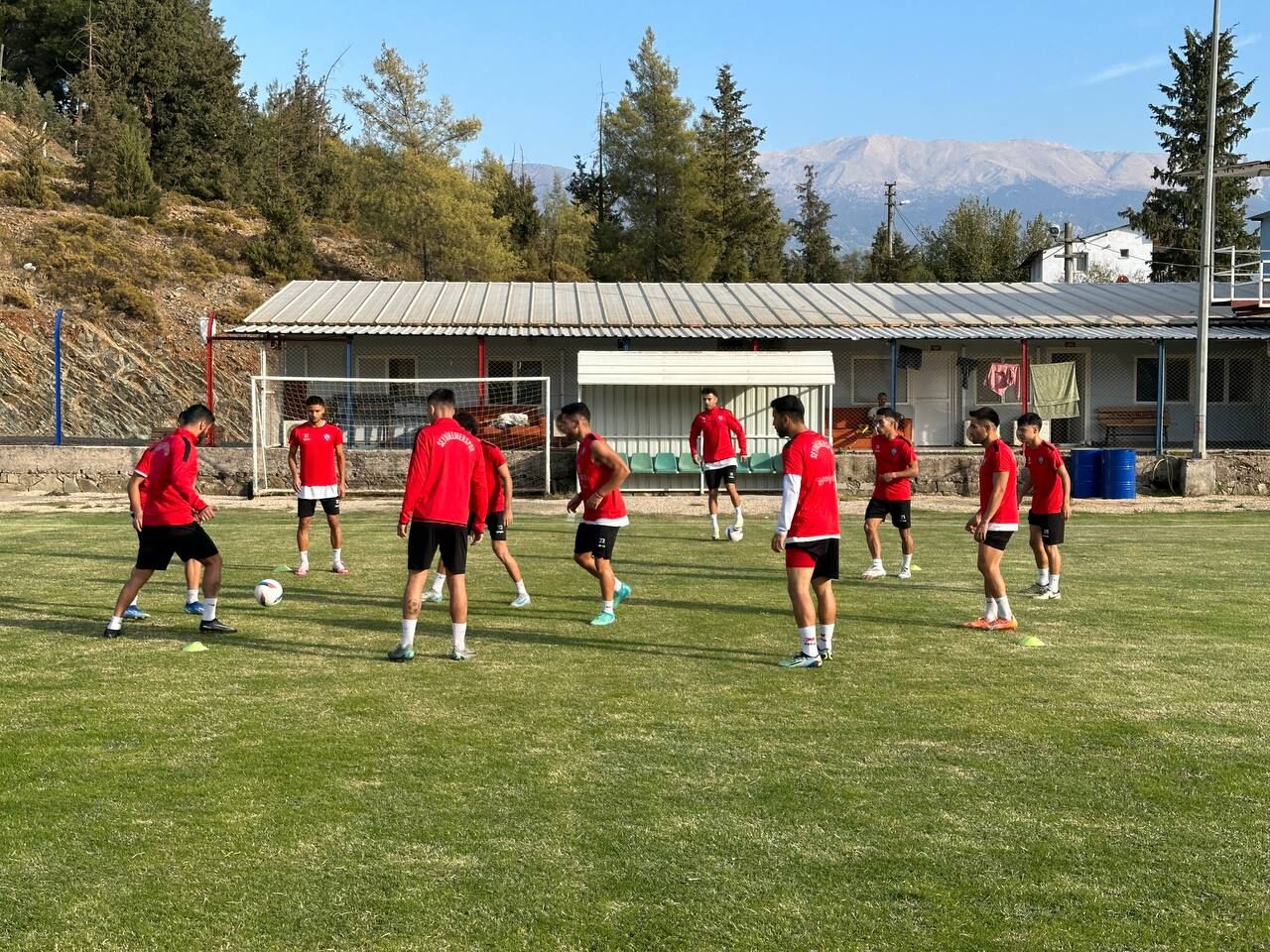 Seydikemerspor’da Eldirek Mesaisi Başladı