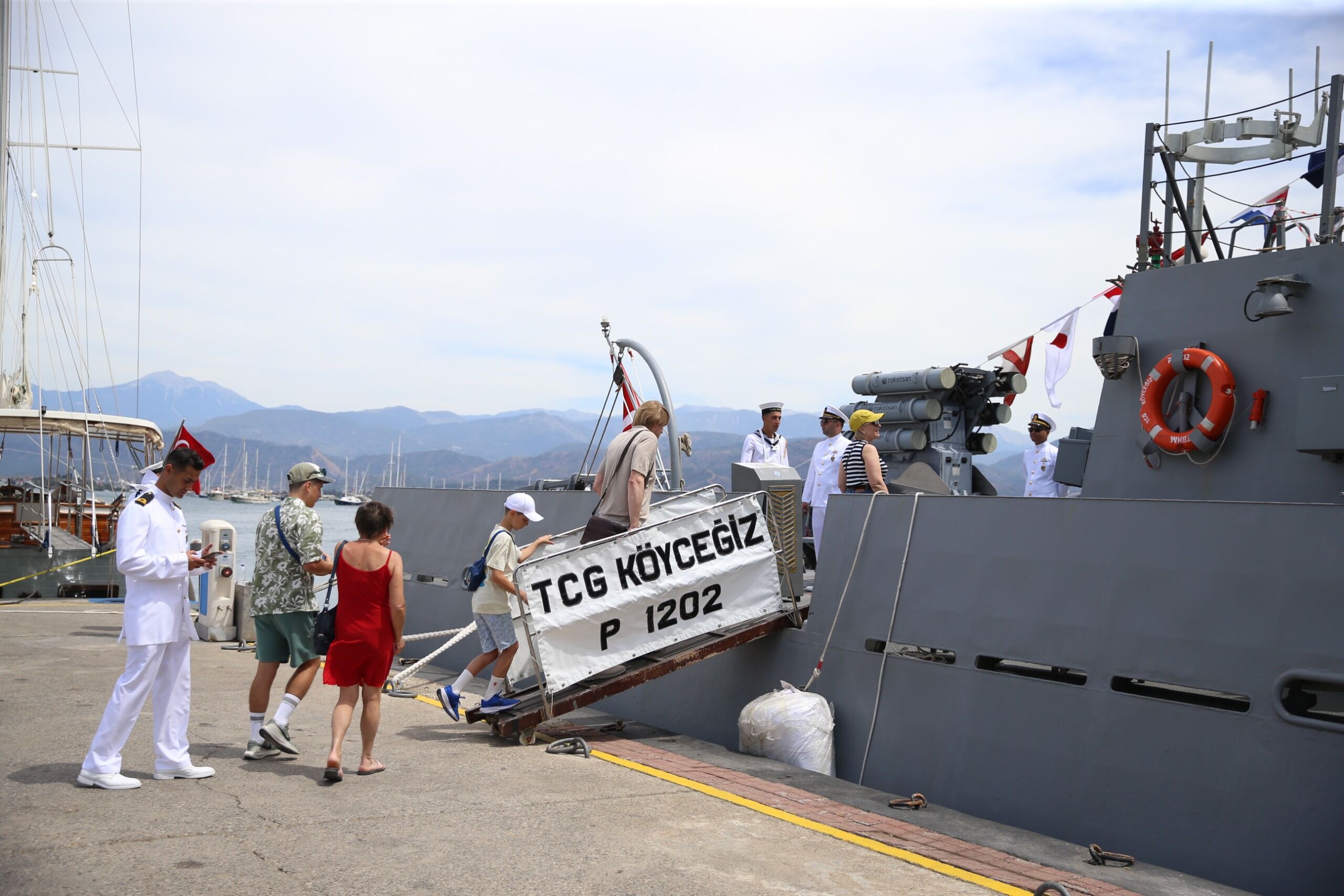 TCG Köyceğiz Fethiye Limanı’nda Ziyarete Açıldı