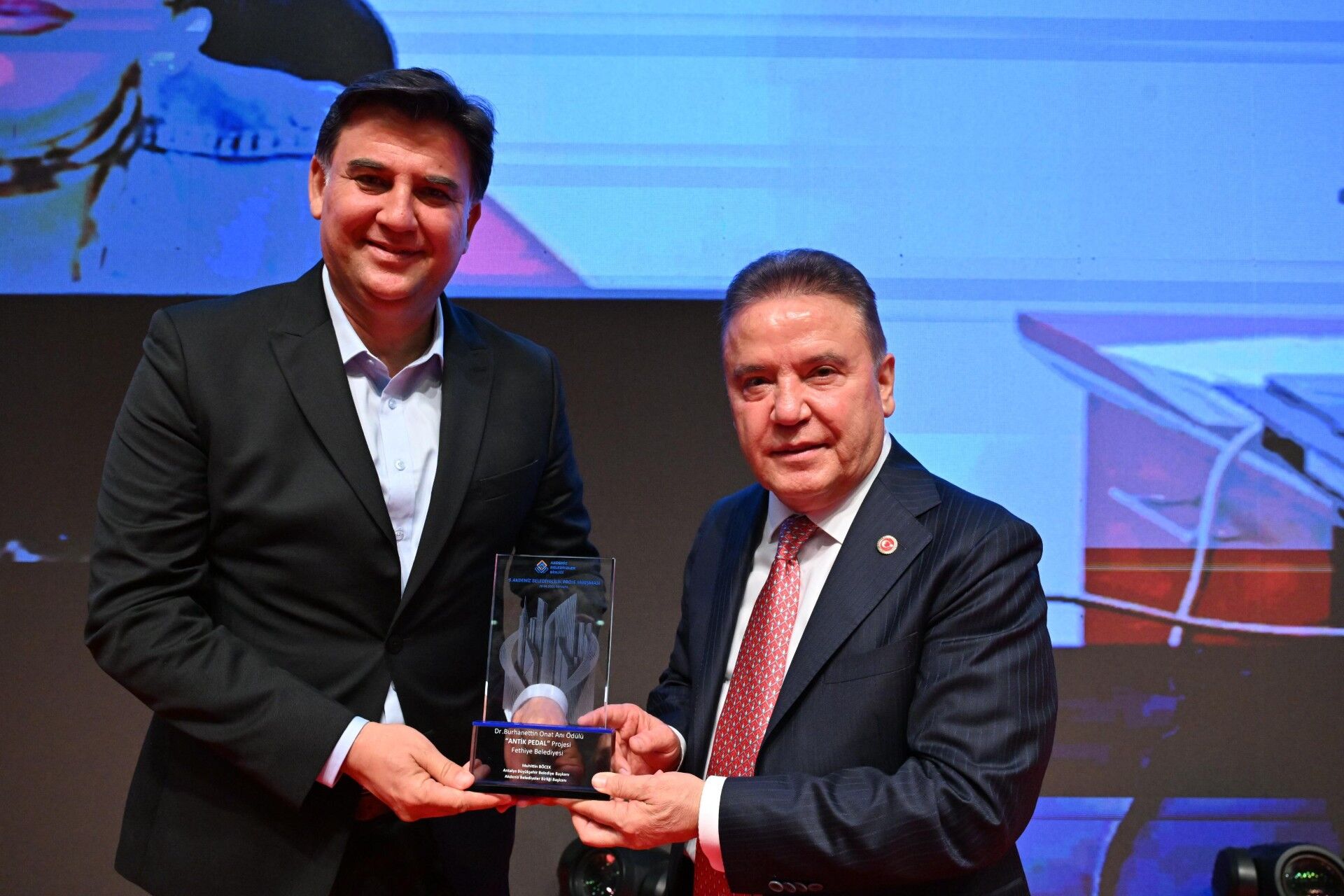 Fethiye Belediyesi’ne Akdeniz Belediyecilik Proje Yarışması’nda Çifte Ödül