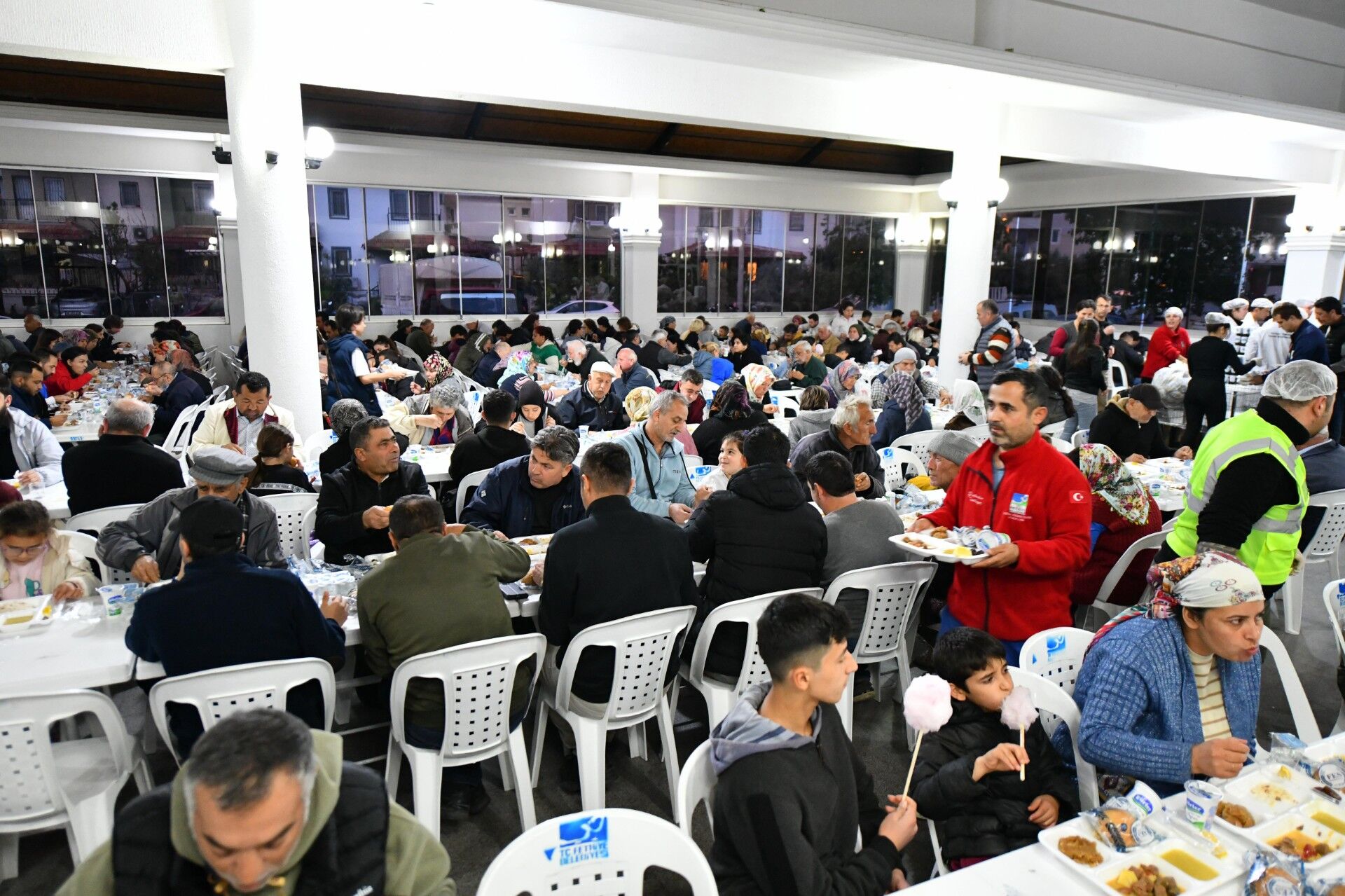 Fethiye Belediyesi Ramazan Ayında 74 Bin Kişiye İftar Verdi