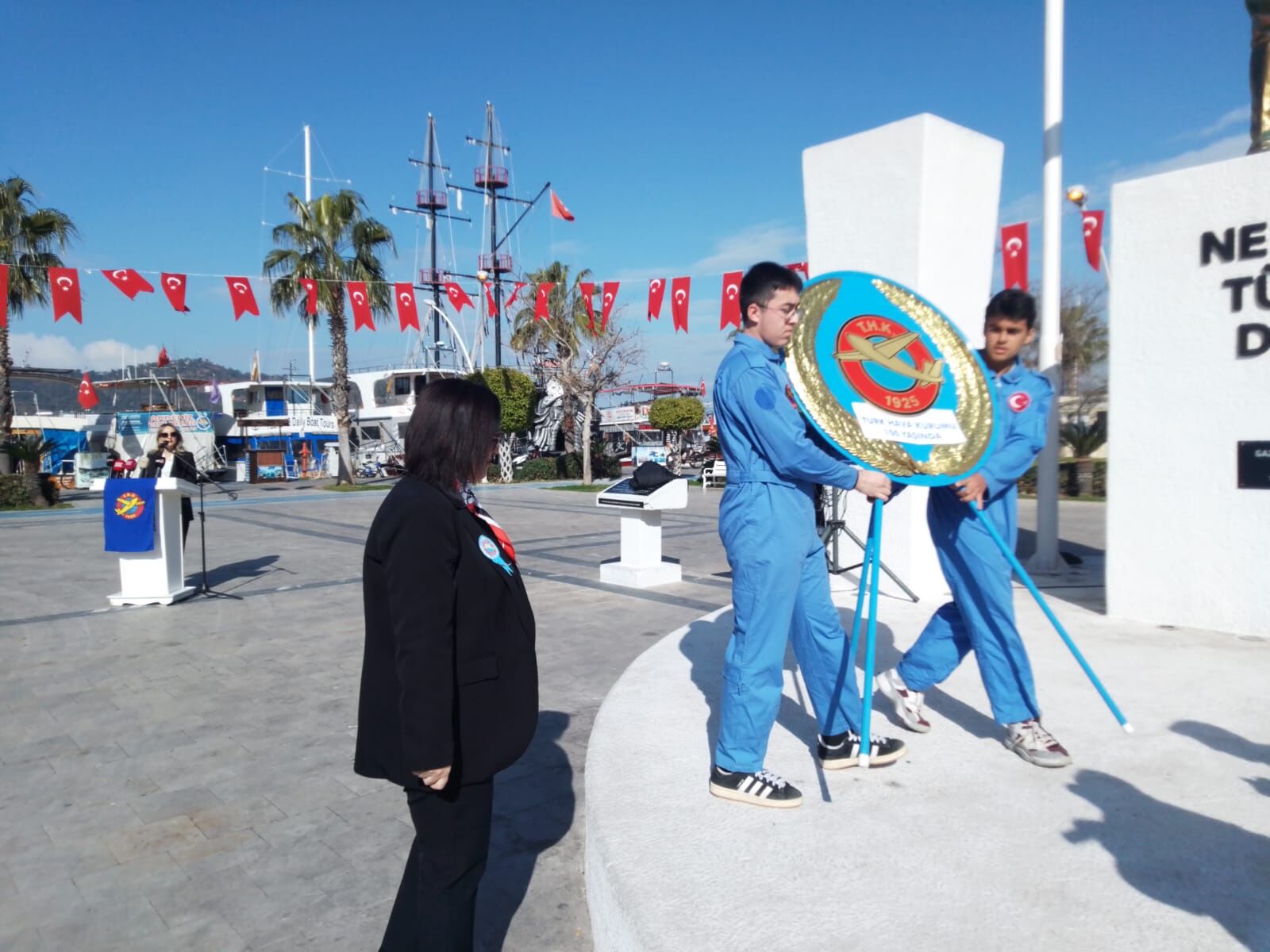 Türk Hava Kurumu Fethiye'de 100. Kuruluş Yıl Dönümünü Kutladı