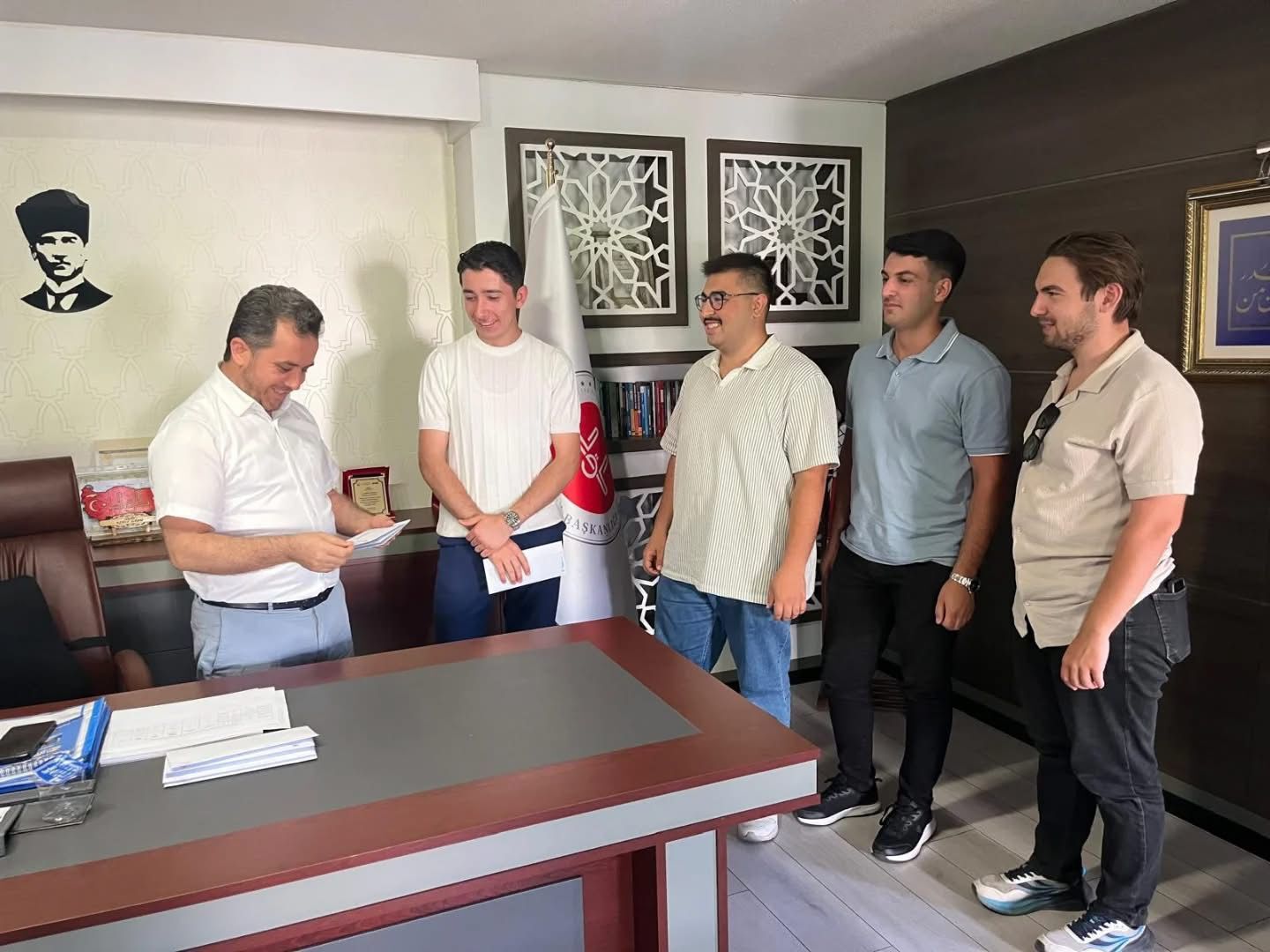 Umre Ödüllü Bilgi Yarışması'nda Başarılı Öğrenciler Ödüllendirildi