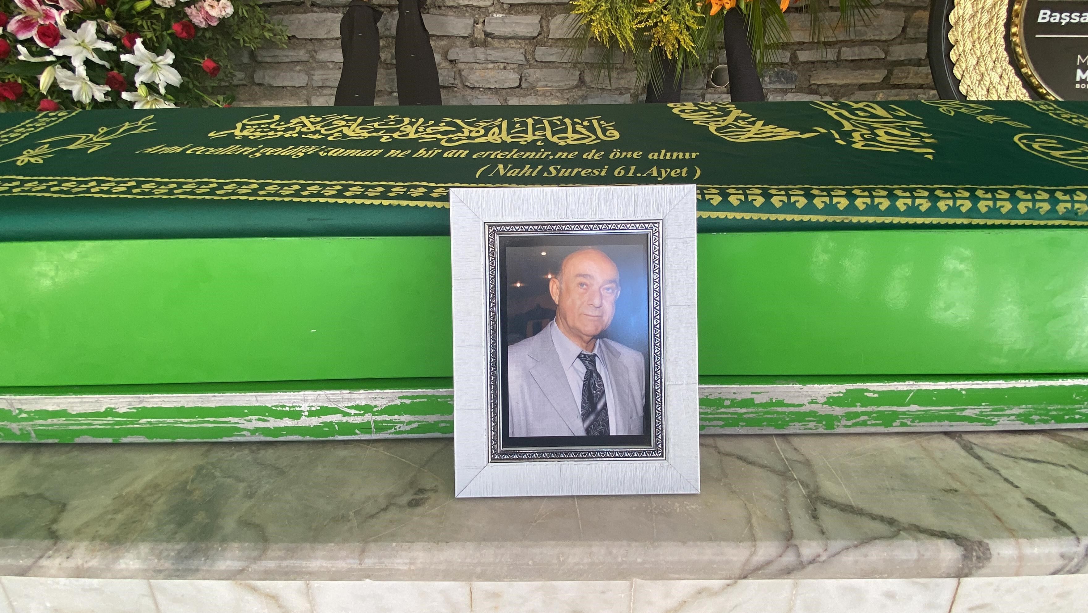 Ünlü Oyuncu Hakan Yılmaz'ın Babası Necdet Yılmaz Bodrum'da Son Yolculuğuna Uğurlandı