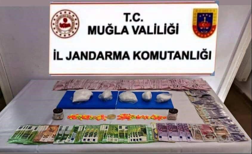 Uyuşturucu Ve Ruhsatsız Silah Operasyonu