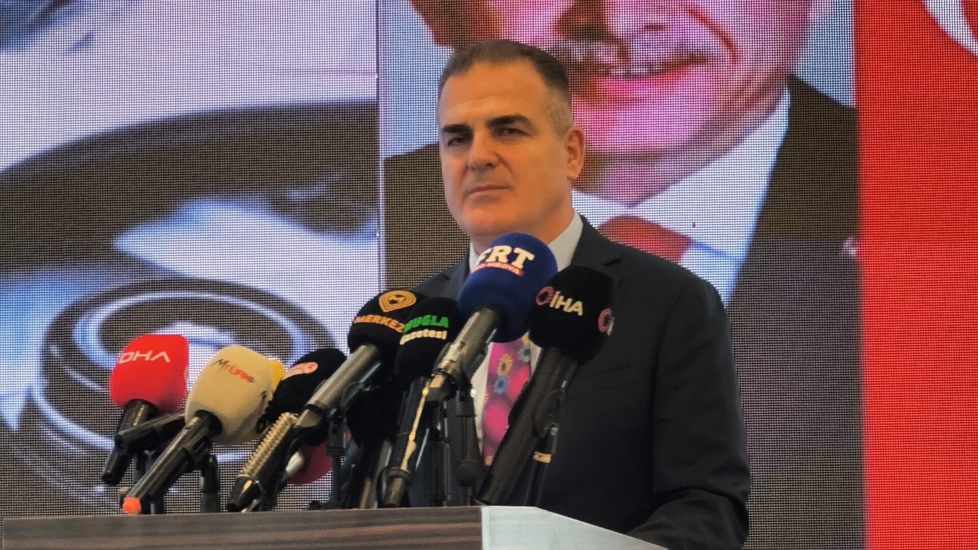 Vali Akbıyık, 3 Yıllık Bilançoyu Açıkladı