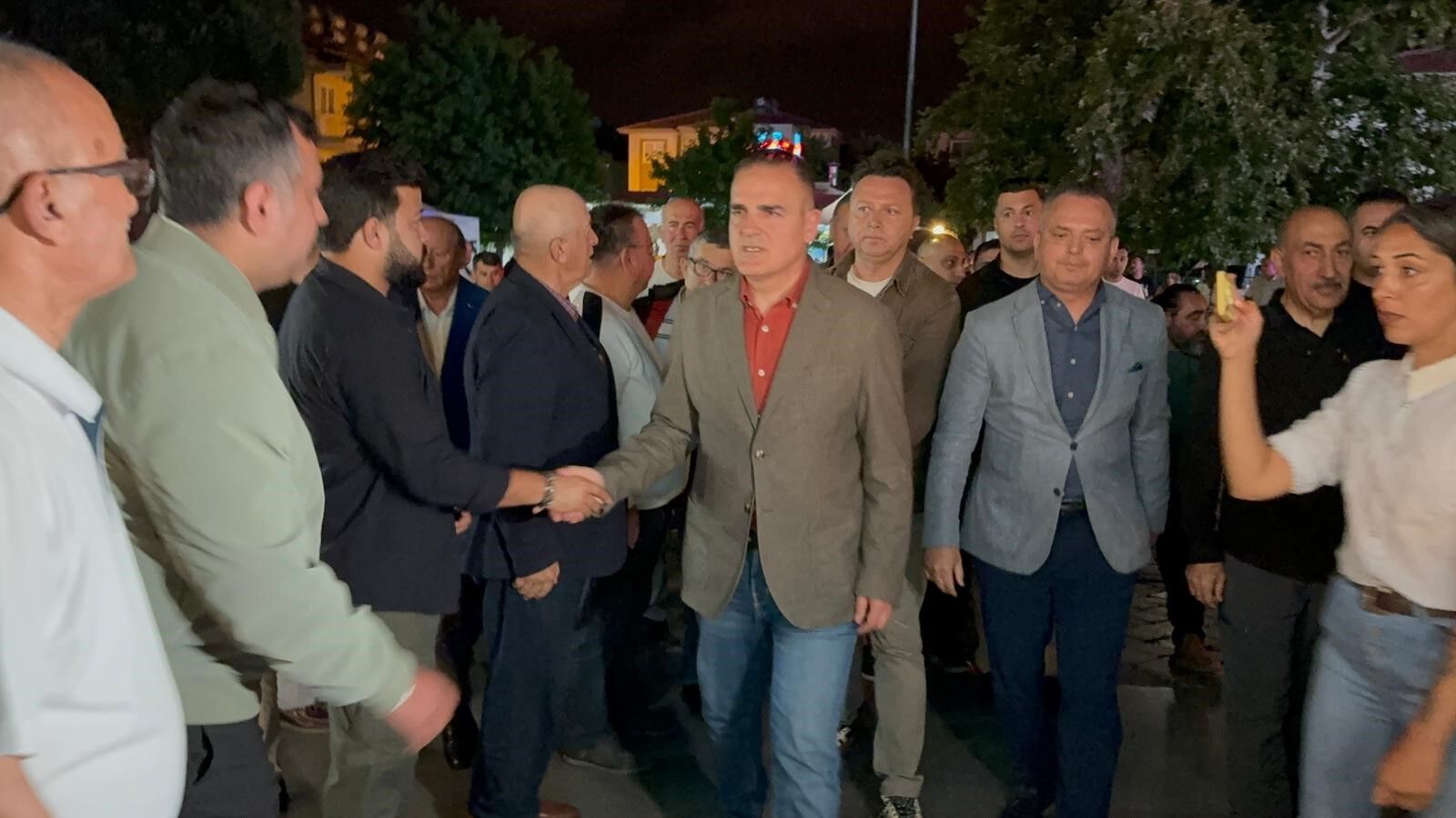 Vali Akbıyık, Başkan Karaca'yı Hastanede Ziyaret Etti
