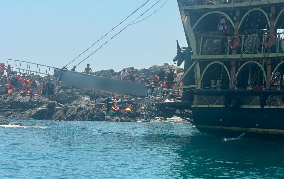 Ölüdeniz Açıklarında Tekne Panik Yarattı