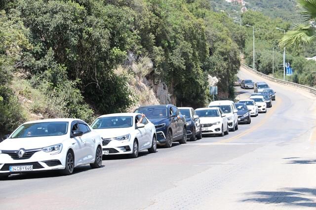 Başkan Taşar, Korsan Taksilere Dikkat Çekti