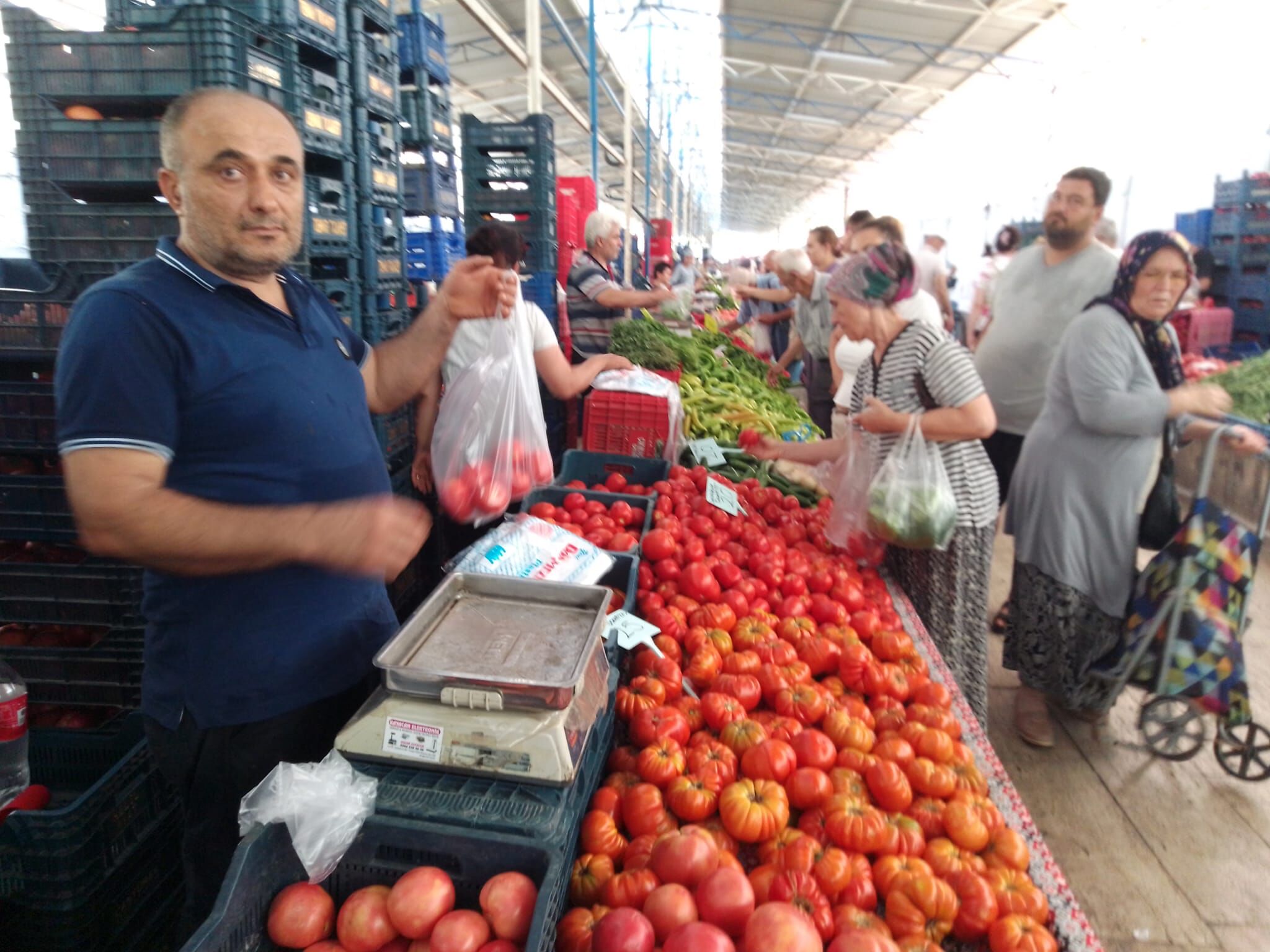 Fethiye Pazarcılarından Belediye Başkanına Vantilatör Talebi