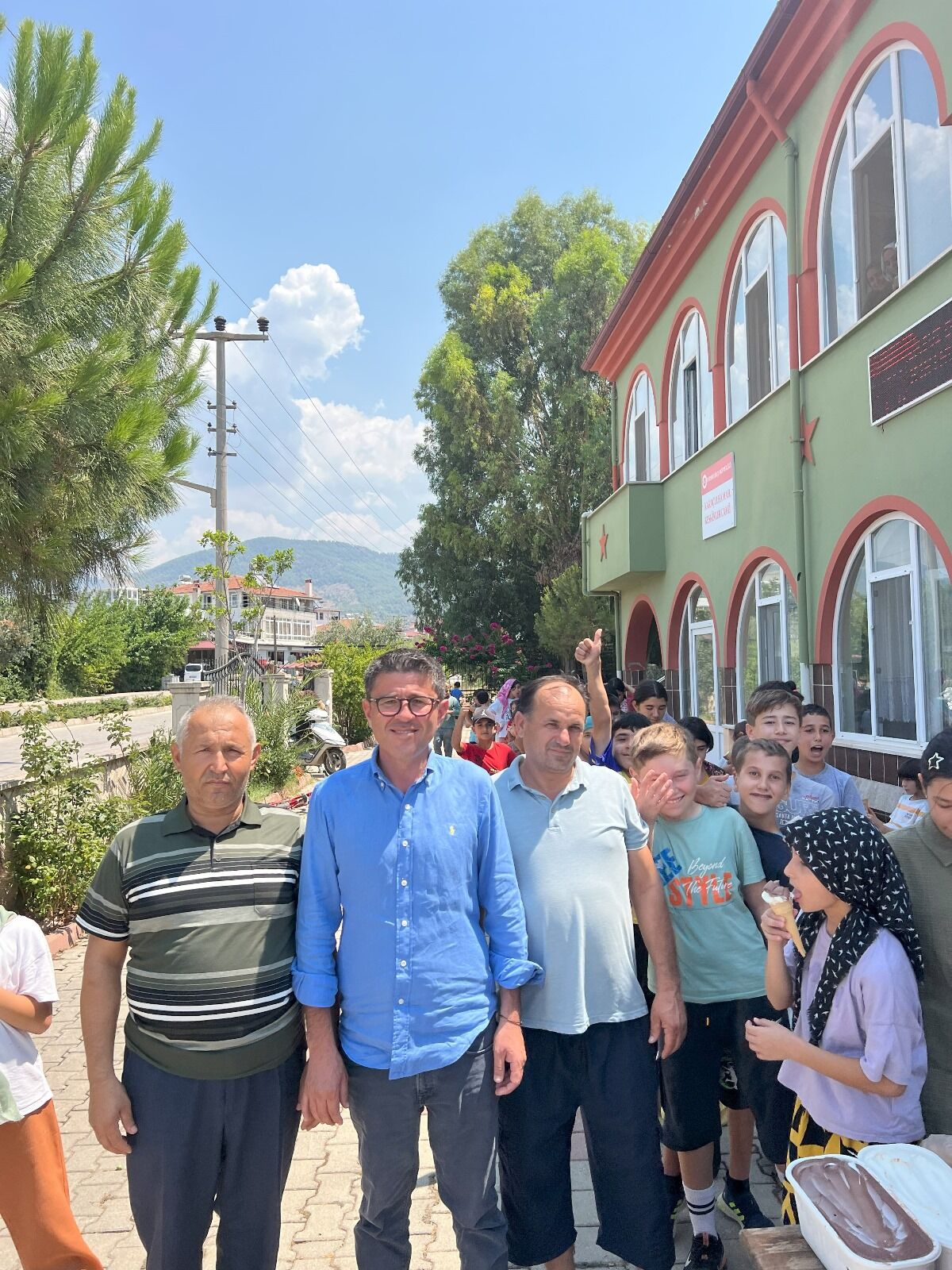 Kökten’den Öğrencilere Serinletici Hediye
