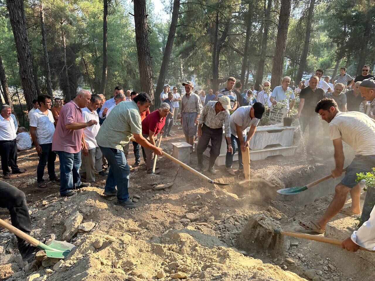Başkan Güven’in Annesi Dualarla Uğurlandı