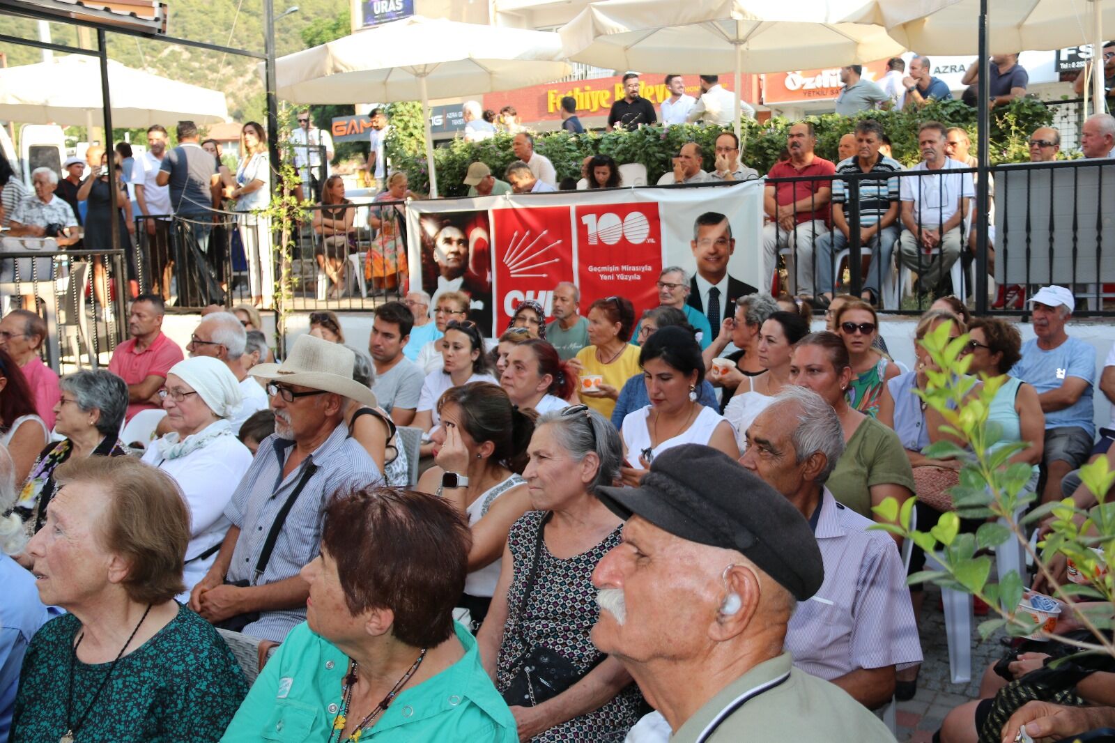 CHP Fethiye İlçe Başkanlığı’ndan Aşure İkramı