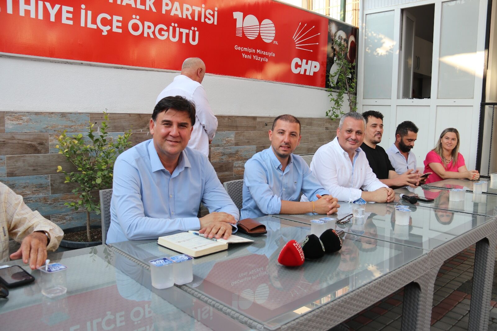 CHP Fethiye İlçe Başkanlığı’ndan Aşure İkramı