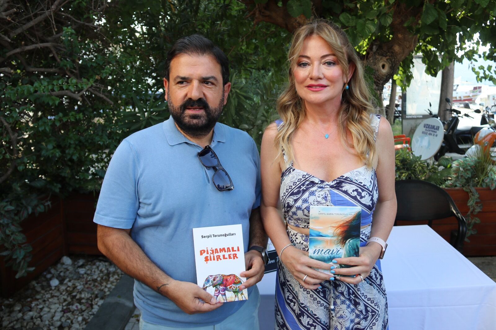 Serpil Torunoğulları’nın Şiir Kitabının İmza Gününe Yoğun İlgi Oldu