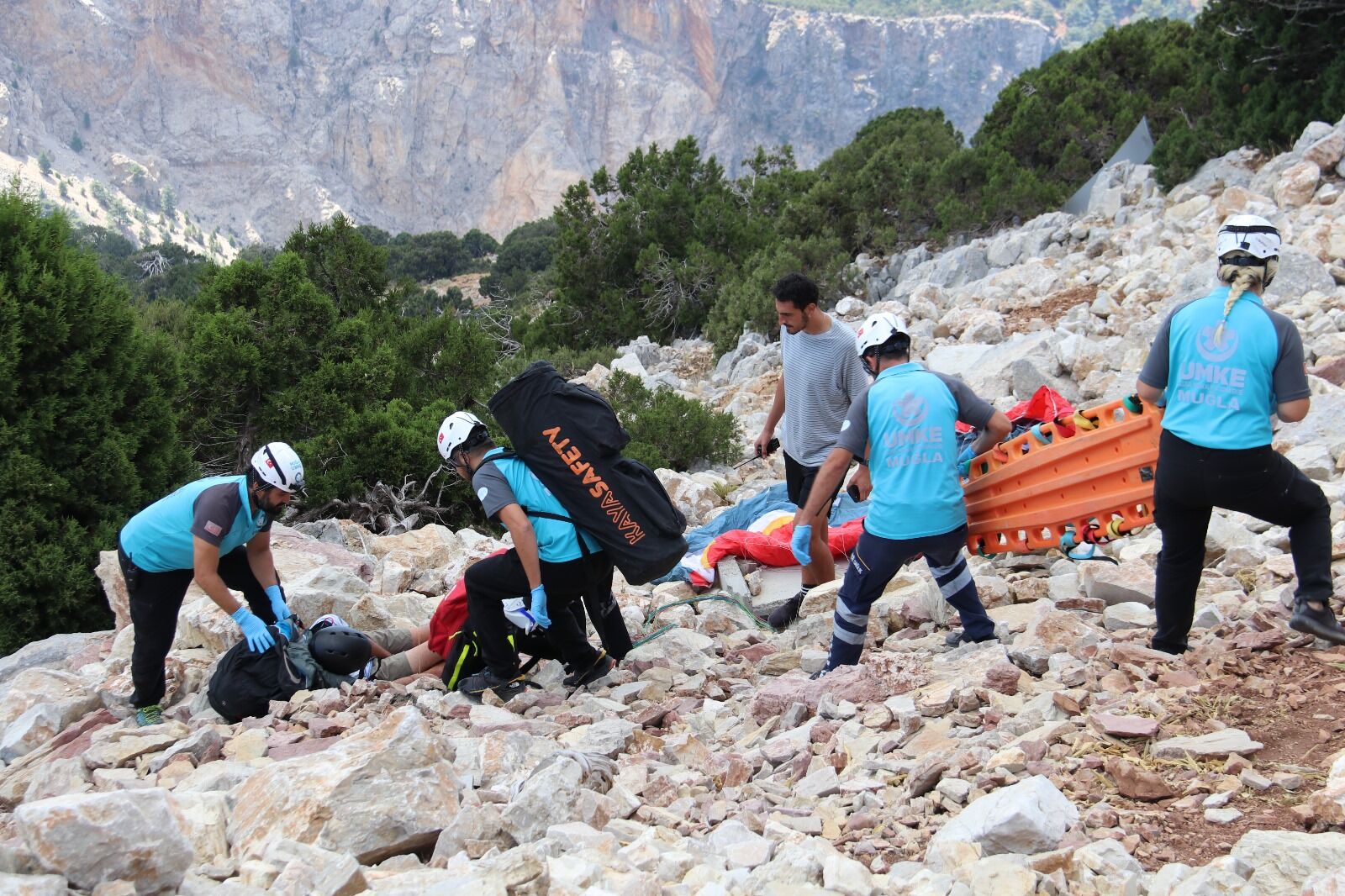 UMKE Ekipleri Babadağ'da Paraşüt Kazası Kurtarma Tatbikatı Gerçekleştirdi