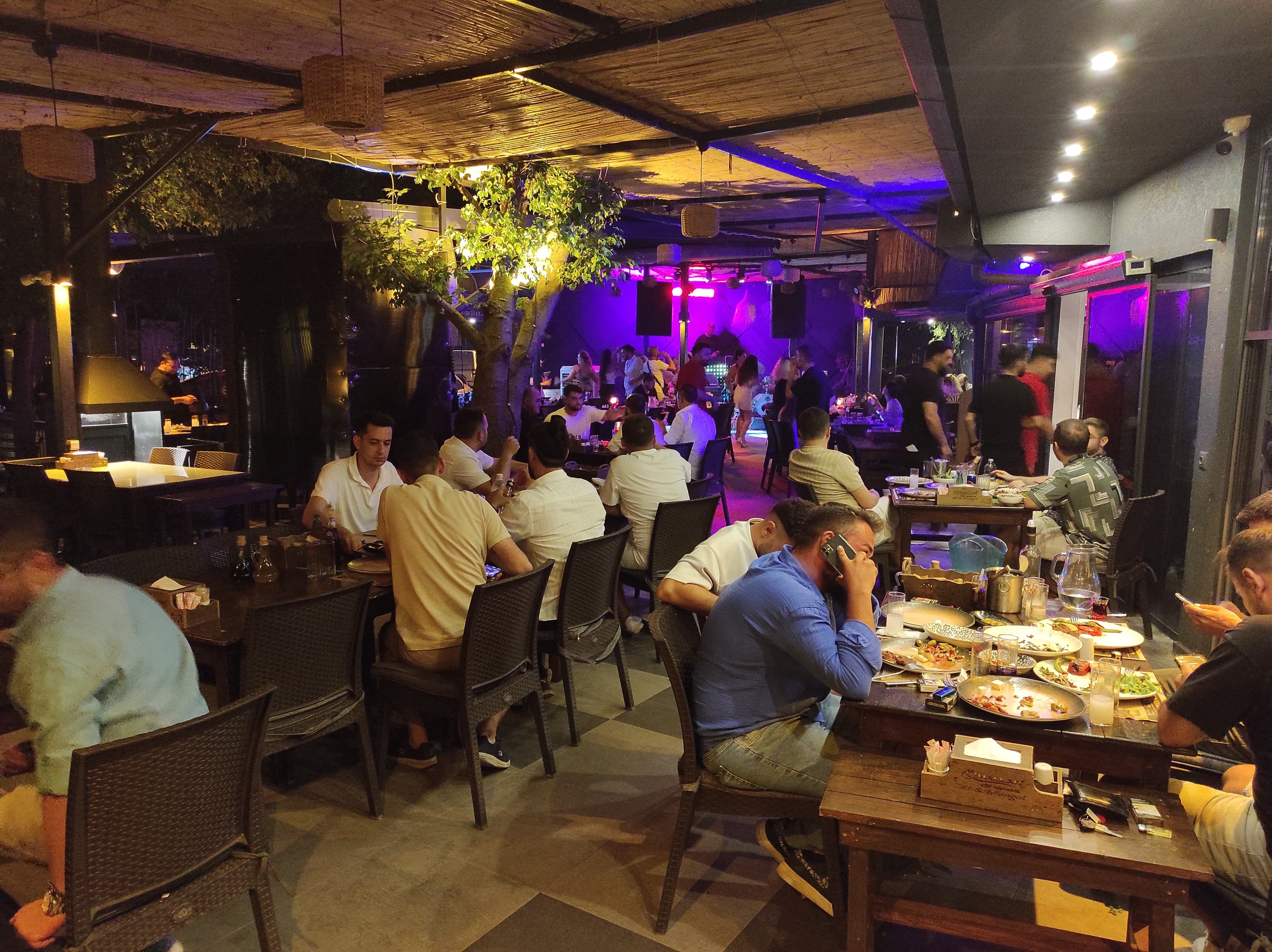 Önallar Fethiye, Her Gece Eğlencenin ve Lezzetin Buluşma Noktası