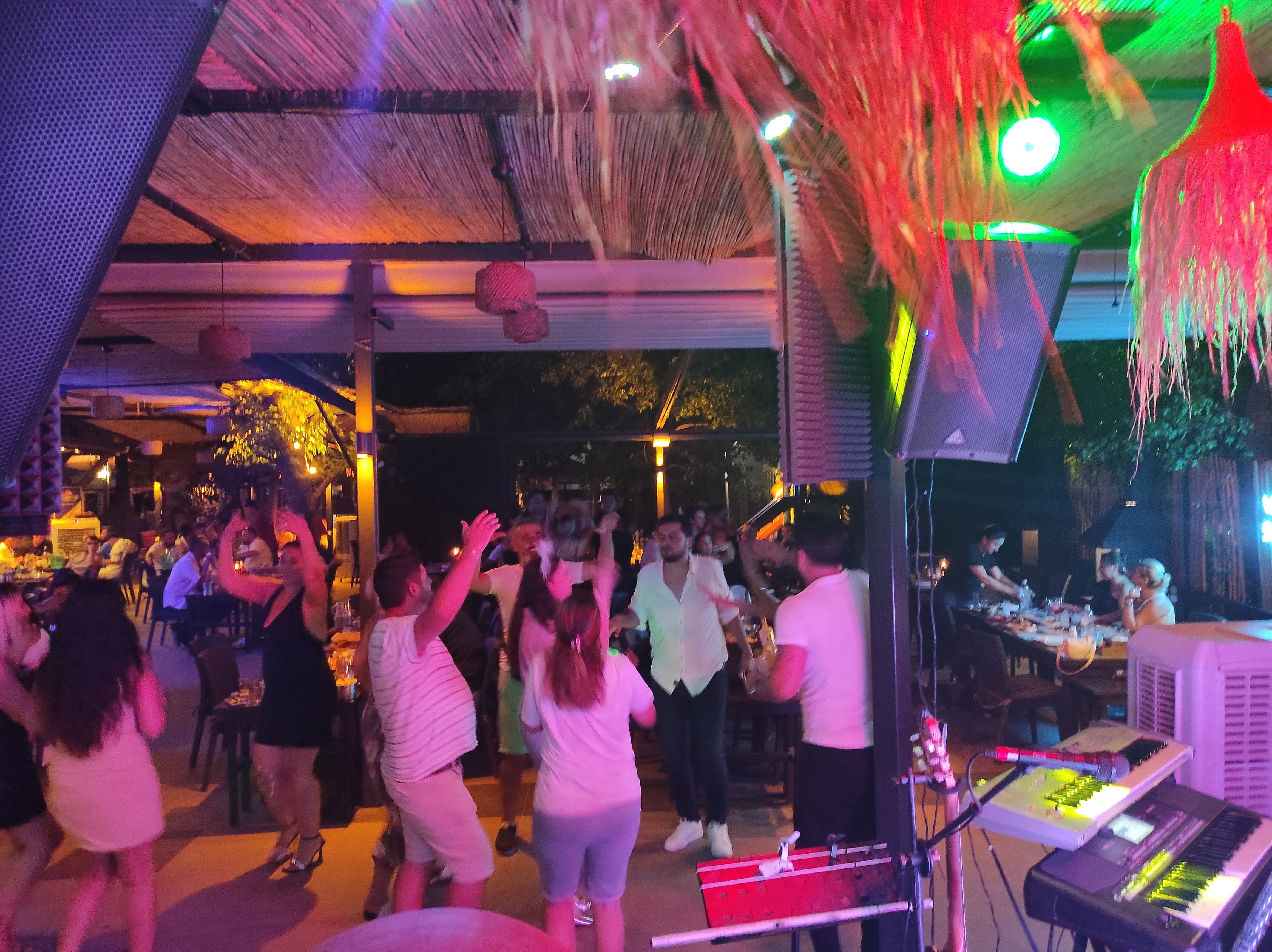 Önallar Fethiye, Her Gece Eğlencenin ve Lezzetin Buluşma Noktası
