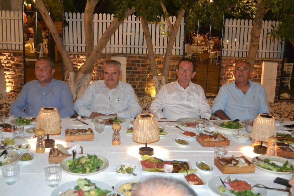 Başkan Ayıkol, AK Parti Fethiye Eski İlçe Başkanlarıyla Bir Araya Geldi