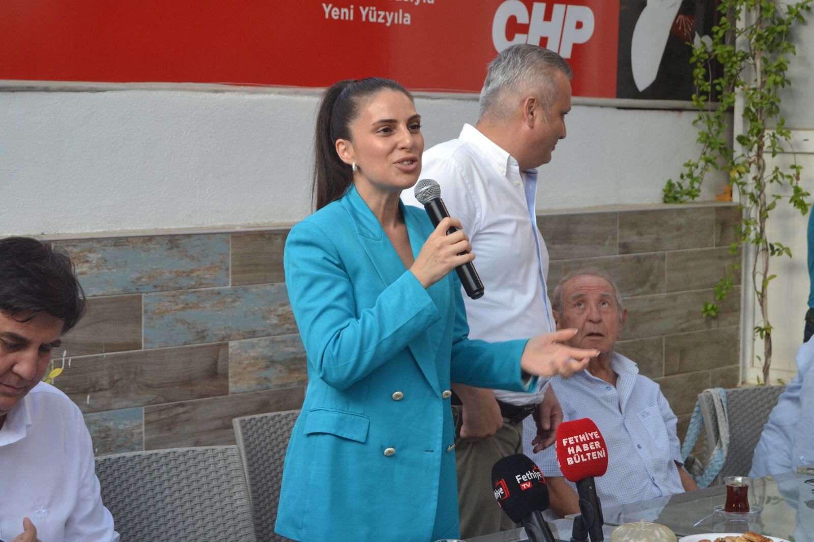 CHP Fethiye İlçe Başkanlığı'ndan Yoğun Katılımlı 'Halk Günü’ Toplantısı
