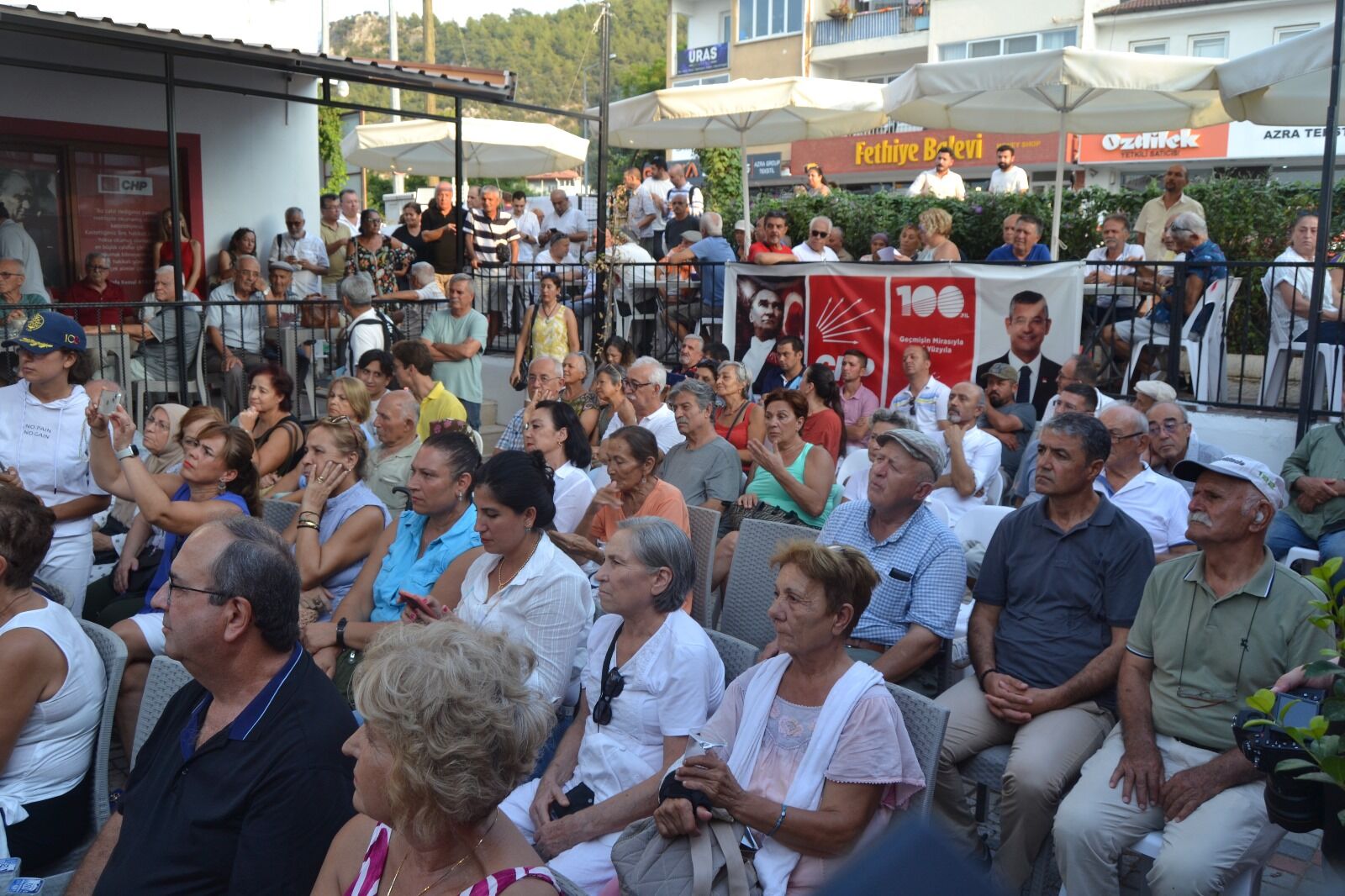 CHP Fethiye İlçe Başkanlığı'ndan Yoğun Katılımlı 'Halk Günü’ Toplantısı