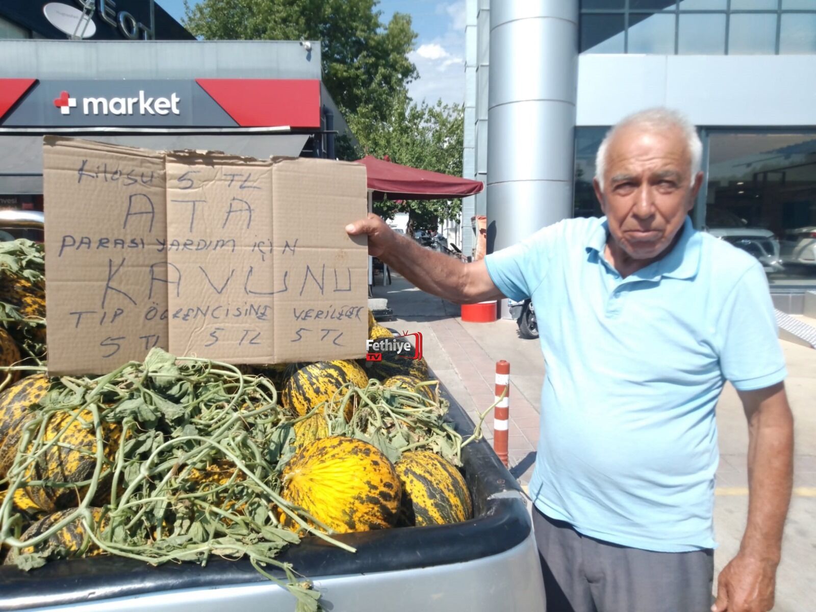 Elde Ettiği Geliri, Tıp Öğrencisine Burs Olarak Verecek