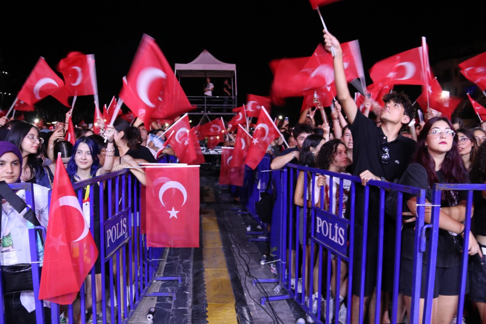 Fethiye'de Zafer Alayı Coşkulu Geçti